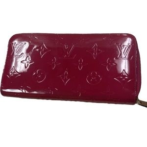 Zippy Rose patent leather Louis Vuitton Wallet